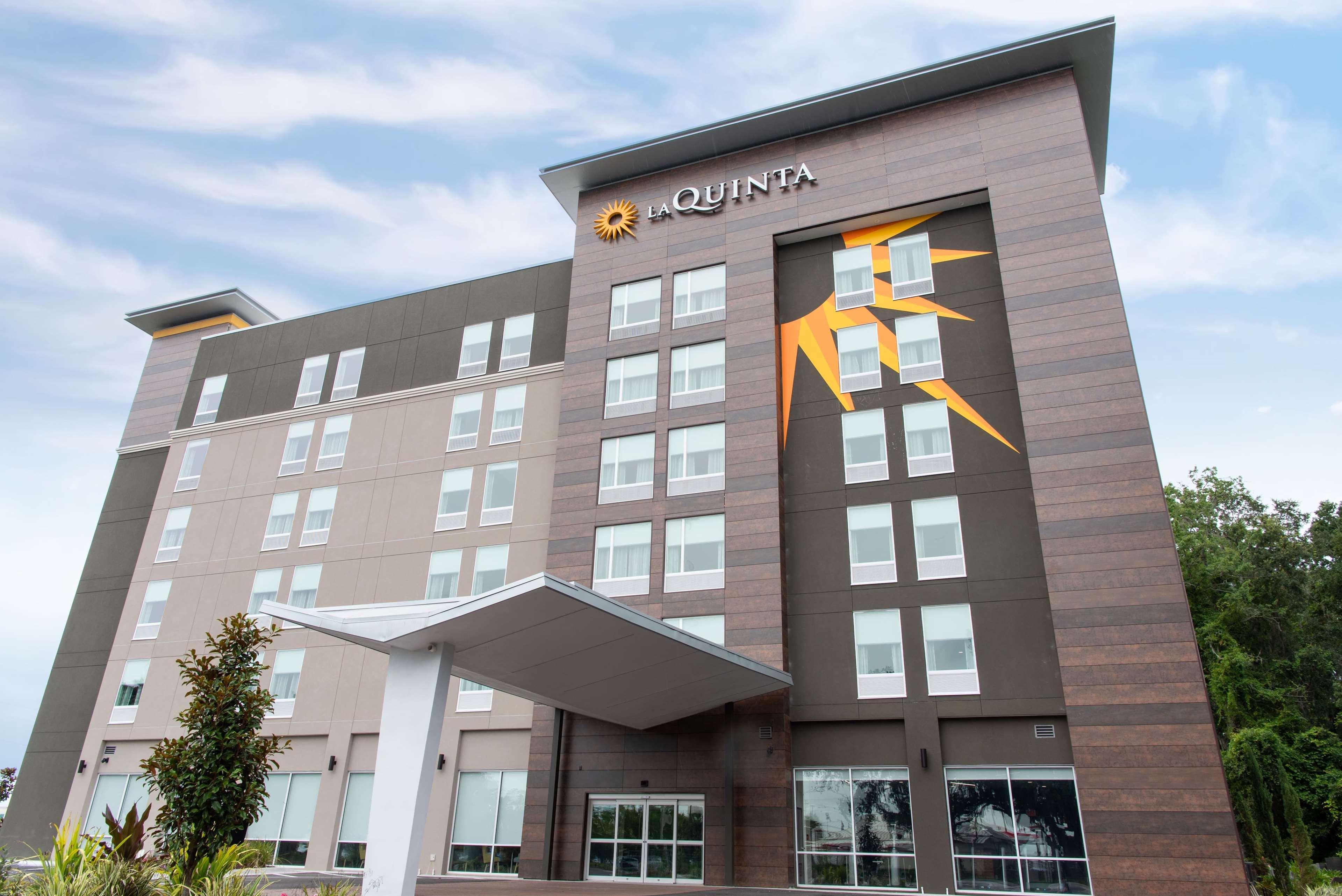 La Quinta Inn & Suites By Wyndham Lake City Exterior foto